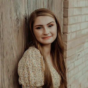 Meet your Posher, Ella